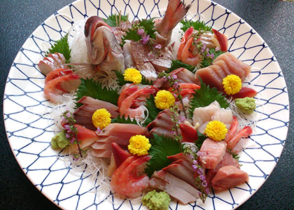 刺身盛り合わせ